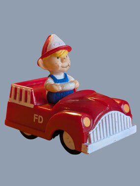 10/$25 Vintage Dennis the Menace Fire Chief Toy Car Dairy Queen